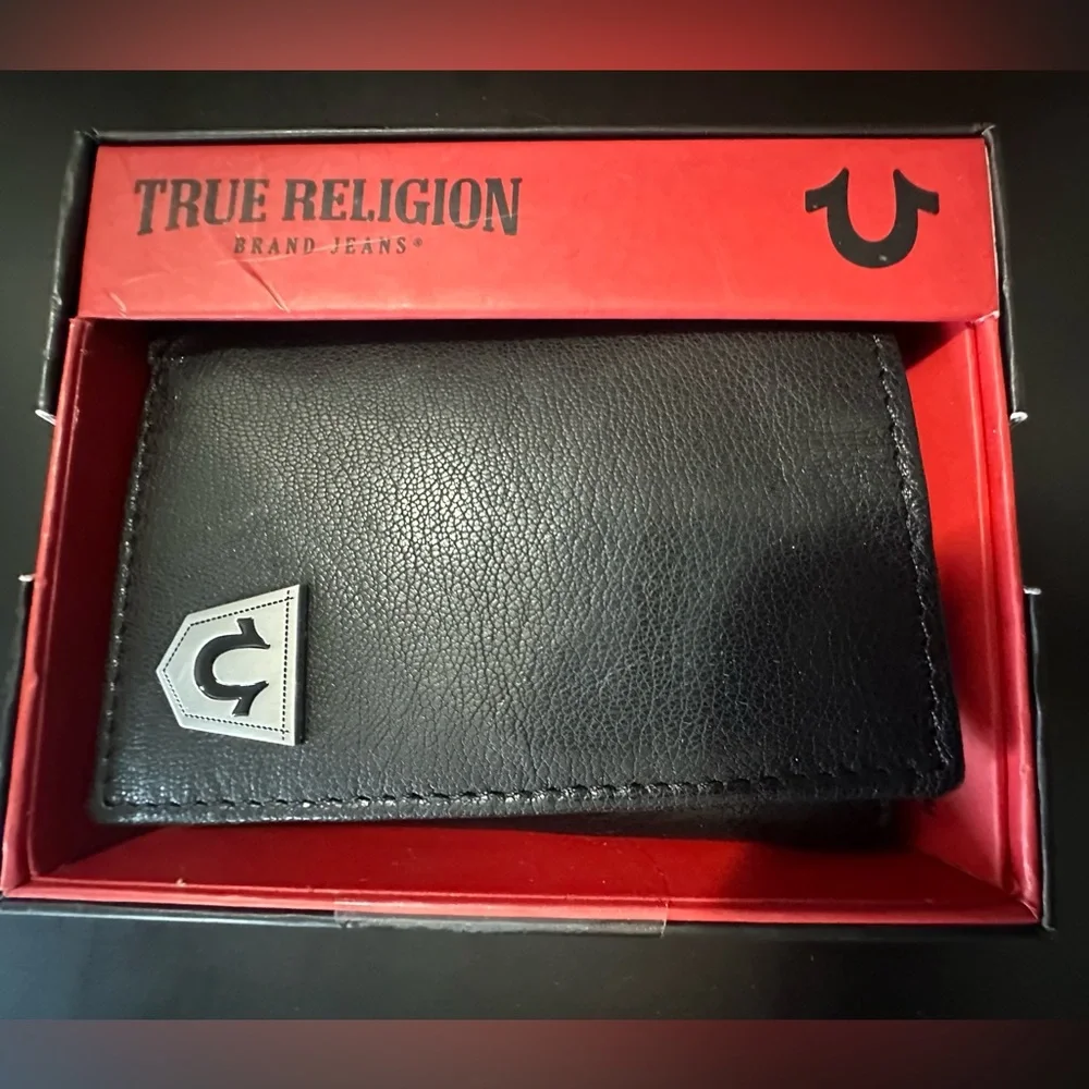 🆕True Religion Trifold Leather Wallet